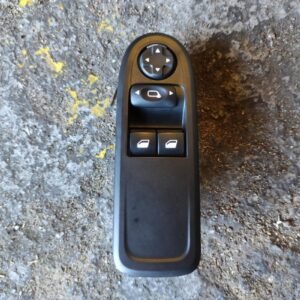Mando elevalunas delantero izquierdo Citroen C3 II 1.4 HDi (68 cv)