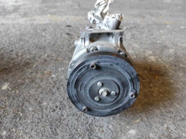 Compresor aire acondicionado Volkswagen Golf V 1.9 TDI (105 cv) - Imagen 3