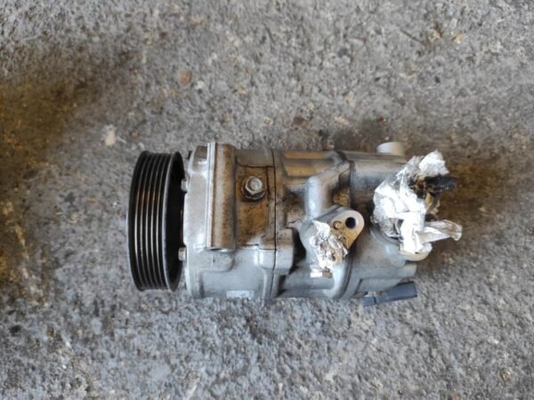 Compresor aire acondicionado Volkswagen Golf V 1.9 TDI (105 cv)
