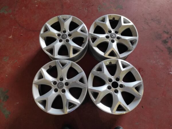 Juego de 4 llantas de 17 pulgadas de Citroën C5 del 2009. 7Jx17CH532