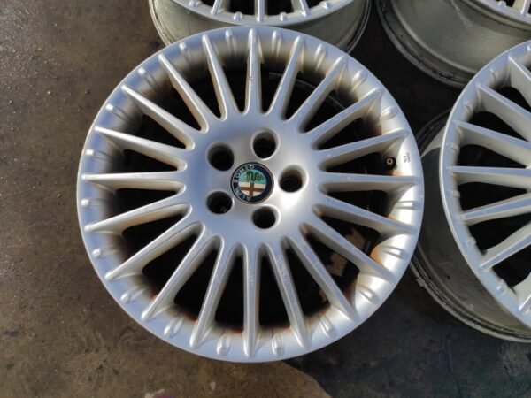 Llantas de 17 pulgadas Alfa Romeo 159. 7.5x17H2. - Imagen 4