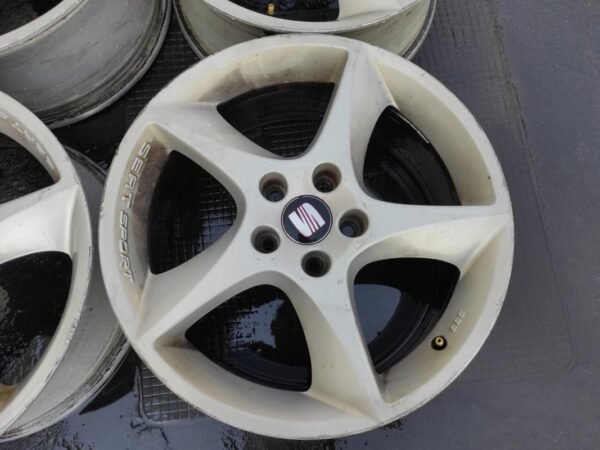 Llantas de 18 pulgadas Seat León FR. 7.5Jx18H2 ET51. Una para reparar, posibilidad de reparación 120€ adicionales. - Imagen 4