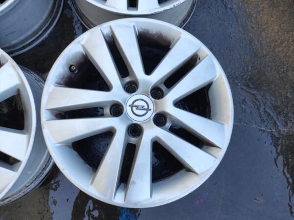 Llantas de 16 pulgadas Opel Astra H GTC. 6.5Jx16H2 ET37. - Imagen 2