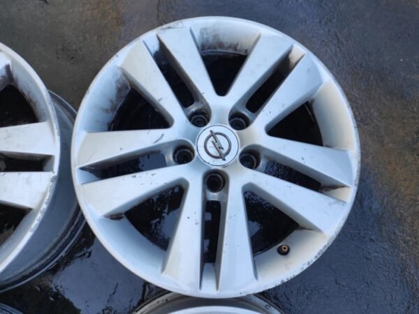 Llantas de 16 pulgadas Opel Astra H GTC. 6.5Jx16H2 ET37. - Imagen 3