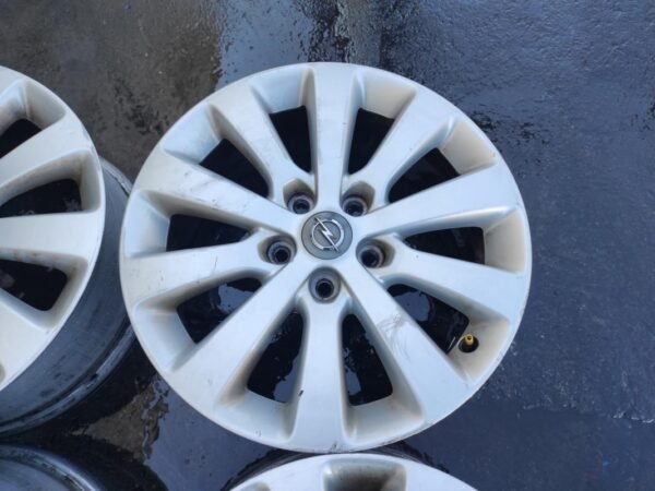 Llantas de 17 pulgadas Astra J del 2010, 7Jx17. - Imagen 3