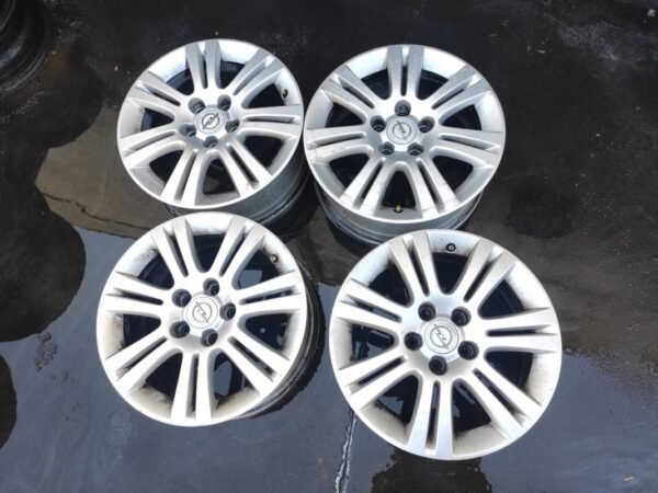 Llantas de 16 pulgadas Opel Astra H Sedan, 6.5Jx16H2 ET39.