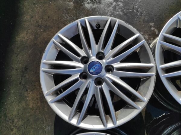 Llantas en 16 pulgadas de Ford C-Max II, 7.0Jx16 ET50. - Imagen 2