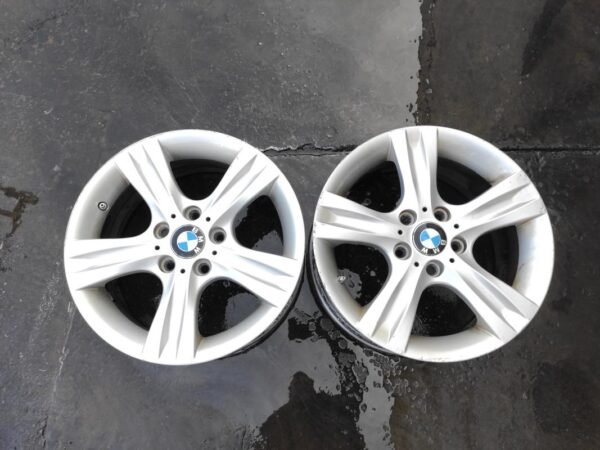 Llantas de 17 pulgadas BMW Serie 1 del 2014, sobredimensionadas 7Jx17EH2, 7 1/2Jx17EH2+, precio por unidad.