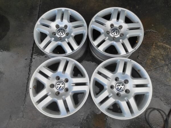 Llantas de 18 pulgadas Volkswagen Touareg I (7L), 8Jx18H2 ET57.