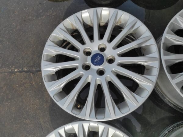 Llantas de 17 pulgadas Ford Grand C-MAX, E7.0Jx17H2 ET50. - Imagen 2