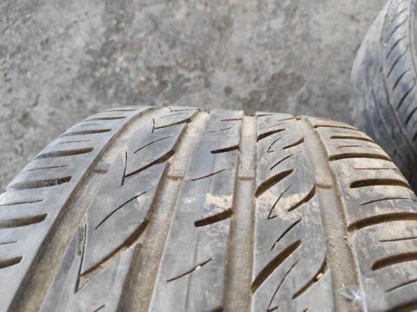Juego de Neumáticos Gislaved 255/35R18, año 2022. - Imagen 5