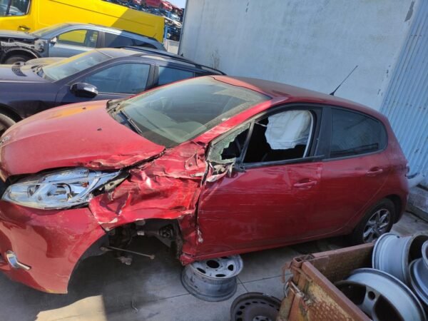 Despiece Peugeot 208 1.6 e-HDi (92 cv) FAP STT 2014 - Imagen 2