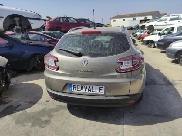 Despiece Renault Megane III Grandtour 1.5 DCI (106 CV) 2011 - Imagen 4