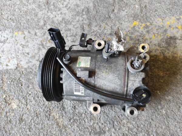 Compresor aire acondicionado Hyundai ix35 1.7 CRDi (115 cv) - Imagen 2