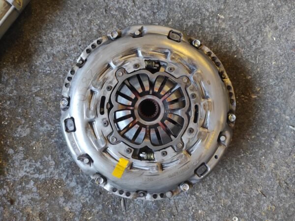 Kit embrague Toyota RAV 4 III 2.2 D-4D (150 cv)