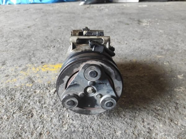 Compresor aire acondicionado Ford Focus II Hatchback 1.8 TDCi (116 cv) - Imagen 3