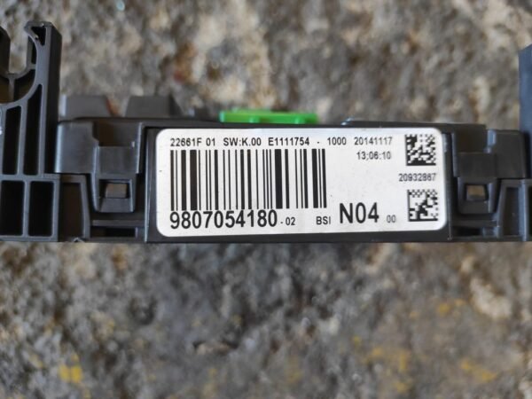 Caja de reles / fusibles Peugeot 308 II 1.6 HDI (92 cv) - Imagen 2