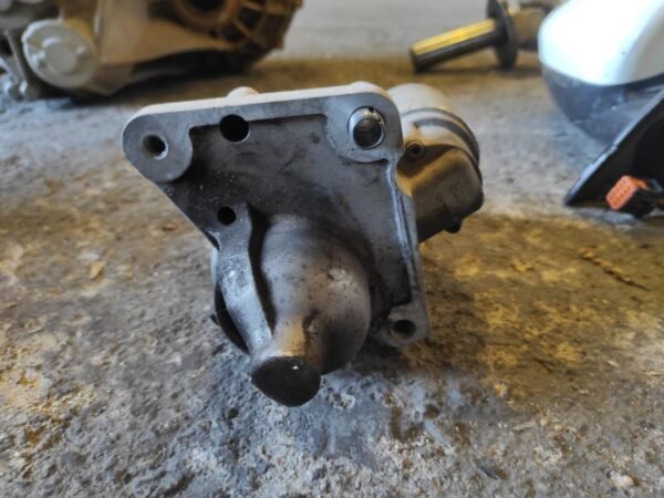 Motor de arranque Peugeot 308 II 1.6 HDI (92 cv) - Imagen 2