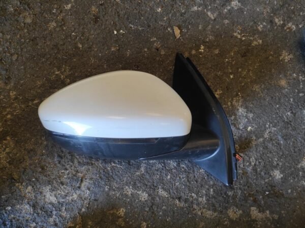 Retrovisor derecho Peugeot 308 II 1.6 HDI (92 cv)