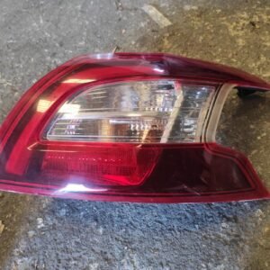 Piloto trasero derecho Peugeot 308 II 1.6 HDI (92 cv)