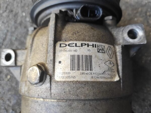 Compresor aire acondicionado Renault Trafic II Furgón (FL) 1.9 dCI 100 (FL0C)101 cv) - Imagen 4