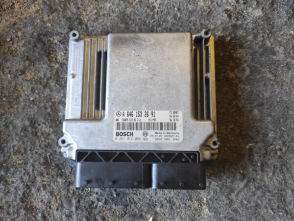 Centralita motor uce Mercedes Benz Vito / Mixto Furgón (W639) 109 CDI (88 cv)