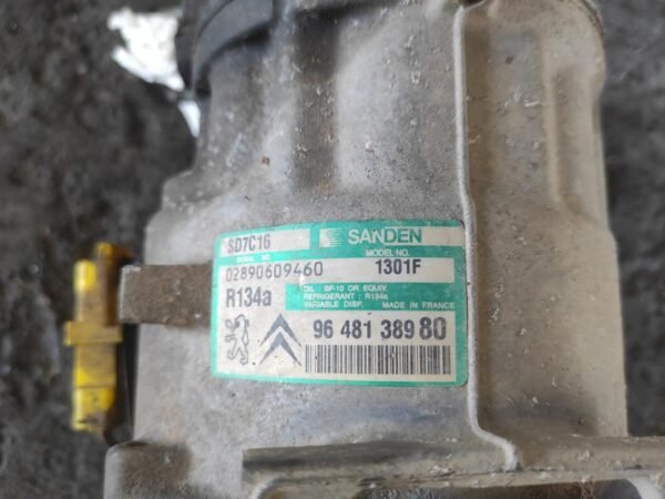 Compresor aire acondicionado Peugeot 407 2.0 HDi (136 cv) - Imagen 4