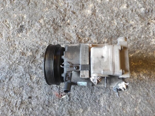 Compresor aire acondicionado Hyundai Sonata V (NF) 2.0 CRDi 16V (140 cv)