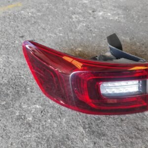 Piloto trasero izquierdo Renault Talisman Estate 1.7 Blue DCI (150 CV)