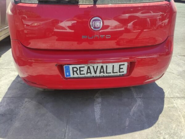 Paragolpe trasero Fiat Punto (2012 - Evo Versión) 1.2 (67cv)