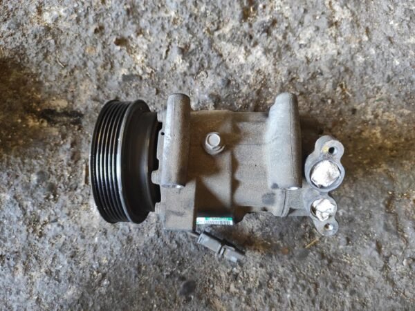Compresor aire acondicionado Renault Clio III 1.5 dCi 8V (86 cv)