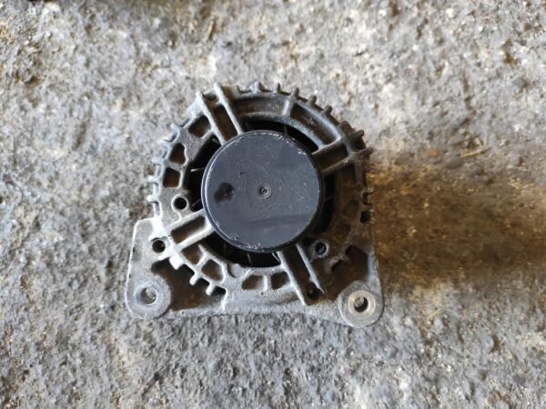 Alternador Renault Clio III 1.5 dCi 8V (86 cv) - Imagen 2