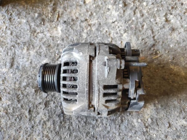 Alternador Renault Clio III 1.5 dCi 8V (86 cv)