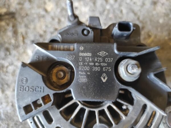 Alternador Renault Clio III 1.5 dCi 8V (86 cv) - Imagen 4