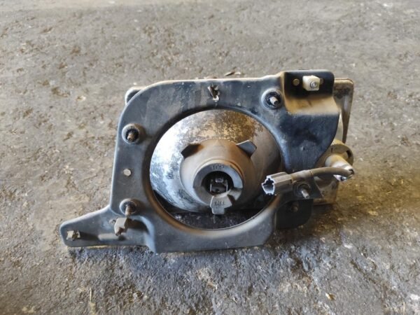 Faro derecho Isuzu Trooper (UBS) 2.8 TD (UBS55) (106 cv) - Imagen 2
