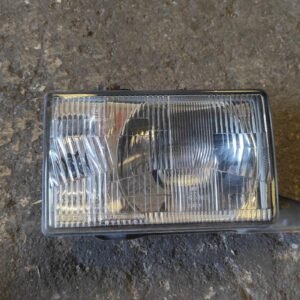 Faro derecho Isuzu Trooper (UBS) 2.8 TD (UBS55) (106 cv)