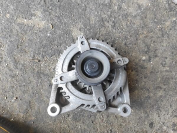 Alternador Bmw Serie 3 Sedan (F30 LCI,Versión 2015) 318d (150 cv) - Imagen 2