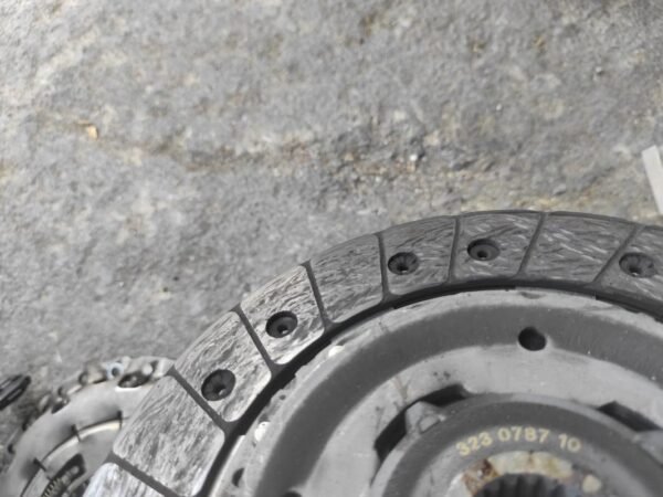 Kit embrague Bmw Serie 3 Sedan (F30 LCI,Versión 2015) 318d (150 cv) - Imagen 2