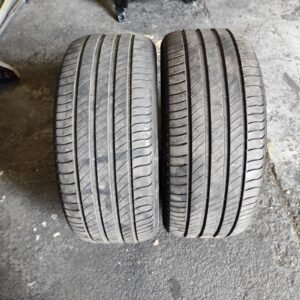 Juego de Neumáticos Michelin 245/45R17, año 2021.