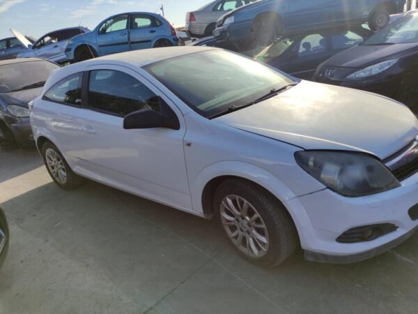Despiece Opel Astra H GTC 1.7 CDTI (110 cv) 2010 - Imagen 2