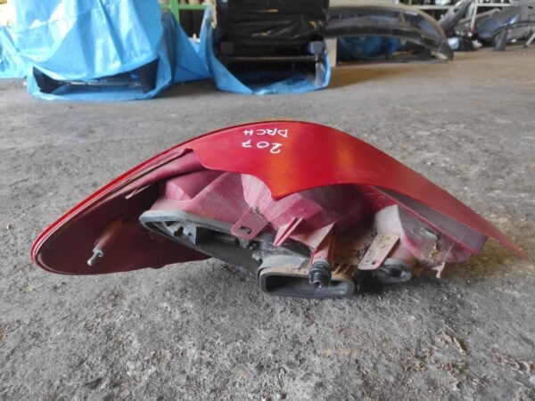 Piloto trasero derecho Peugeot 207 1.4 HDi (68cv) - Imagen 2