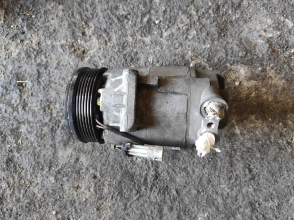 Compresor aire acondicionado Opel Astra H GTC 1.7 CDTI (110 cv)