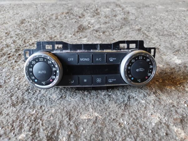 Mando climatizador Mercedes Benz Clase C (W204) C 220 CDI (170 cv)