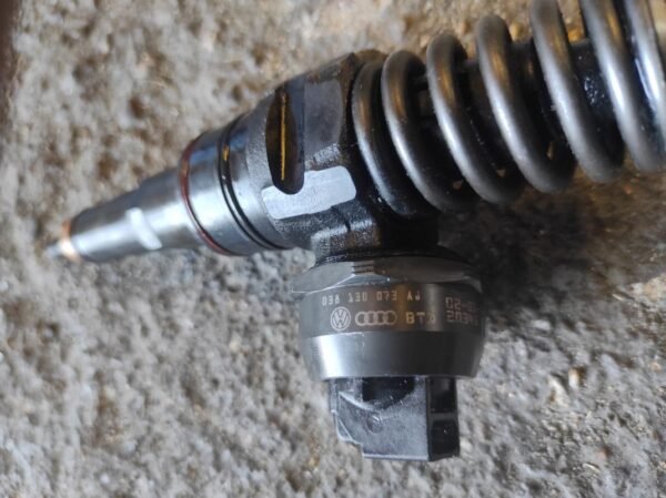 Inyector Volkswagen Golf V 1.9 TDI (105 cv) - Imagen 2