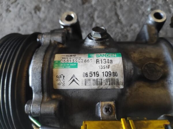 Compresor aire acondicionado Peugeot 207 1.4 HDi (68cv) - Imagen 4