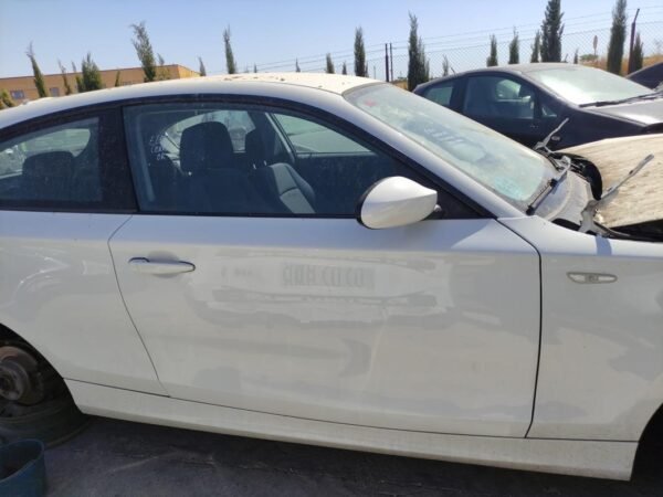 Puerta delantera derecha Bmw Serie 1 (E81) 116i (122 cv)