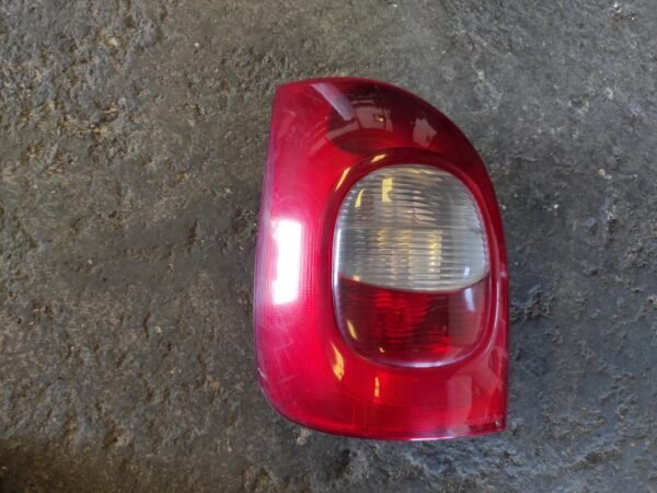 Piloto trasero izquierdo Citroen Xsara Picasso (N68) 2.0 HDI (90 cv)