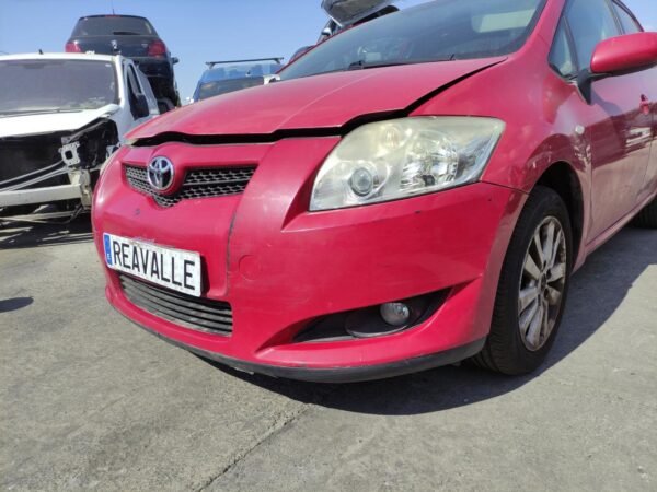 Paragolpe delantero Toyota Auris I 2.0 D-4D (126 cv) - Imagen 3