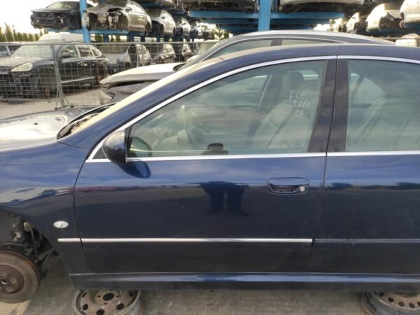 Puerta delantera izquierda Peugeot 607 2.7 HDi V6 24V (205 cv)