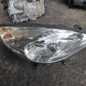 Faro derecho Peugeot 607 2.7 HDi V6 24V (205 cv)